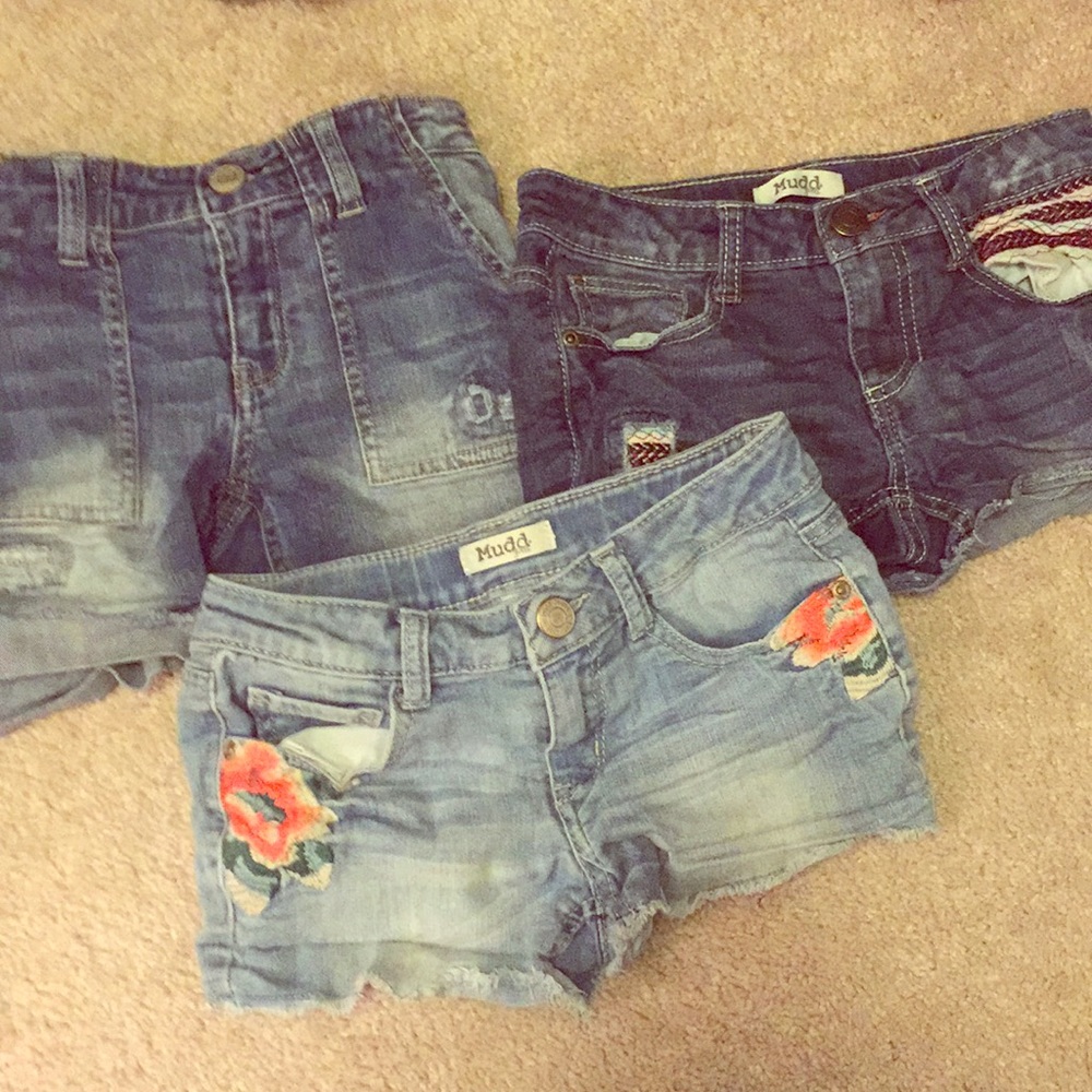Used girl shorts size 10.